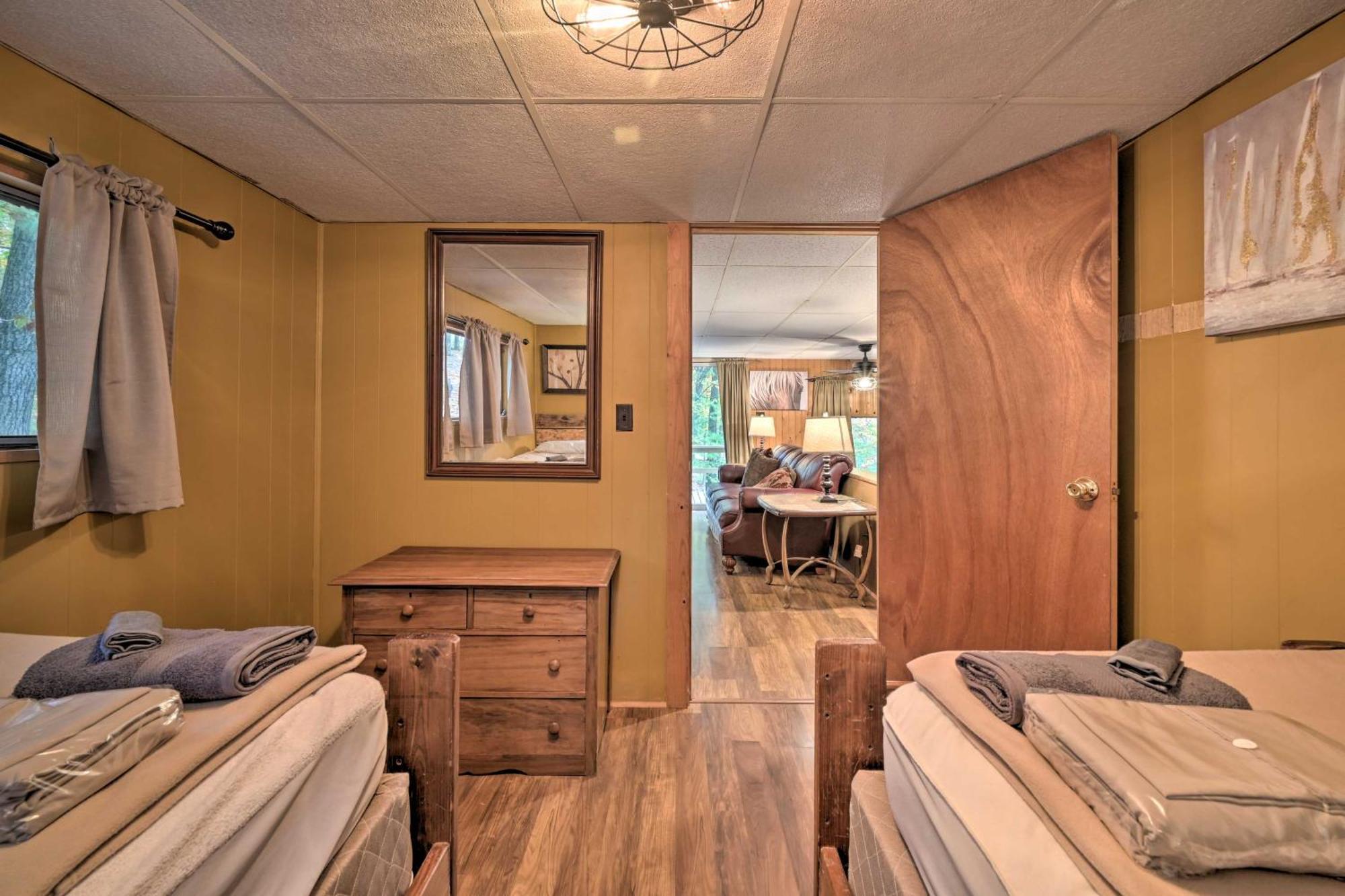 Lucas Mccain Cabin 5 Mi To Raystown Lake Launch! Huntingdon Exterior photo
